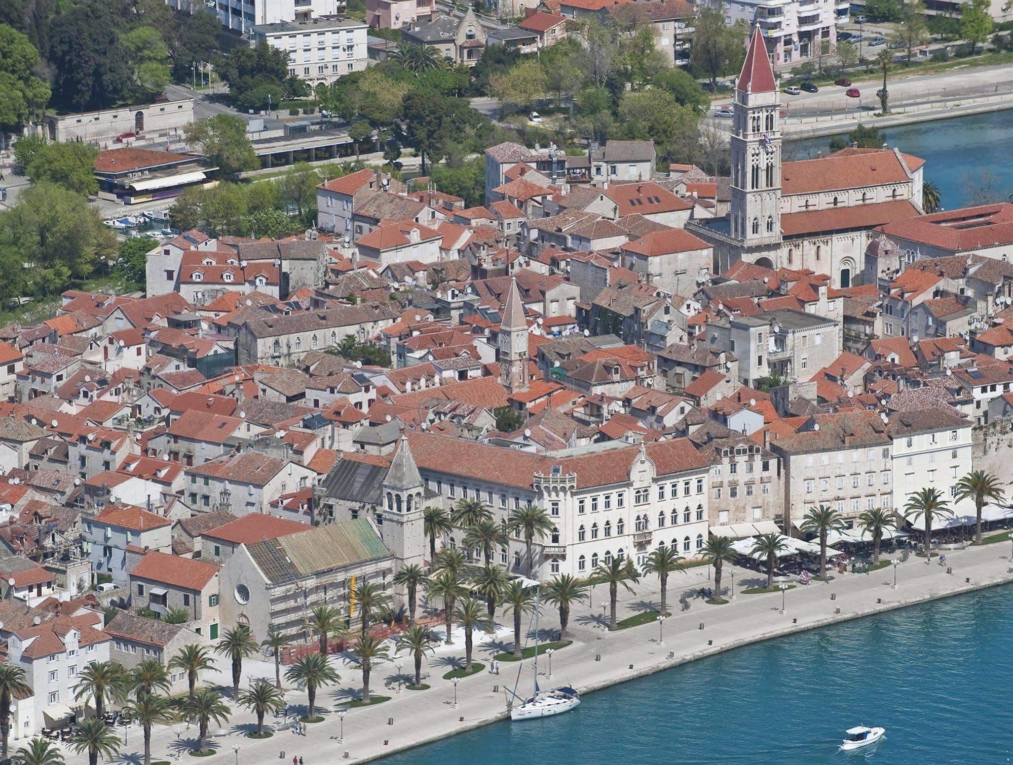 Villa Ivanka Trogir Bagian luar foto