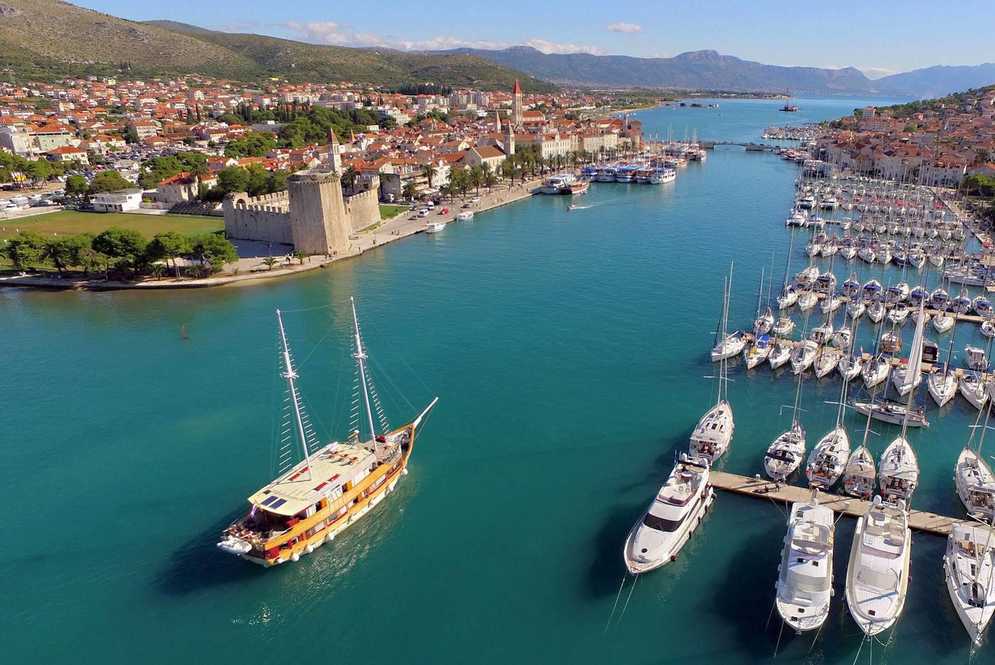 Villa Ivanka Trogir Bagian luar foto